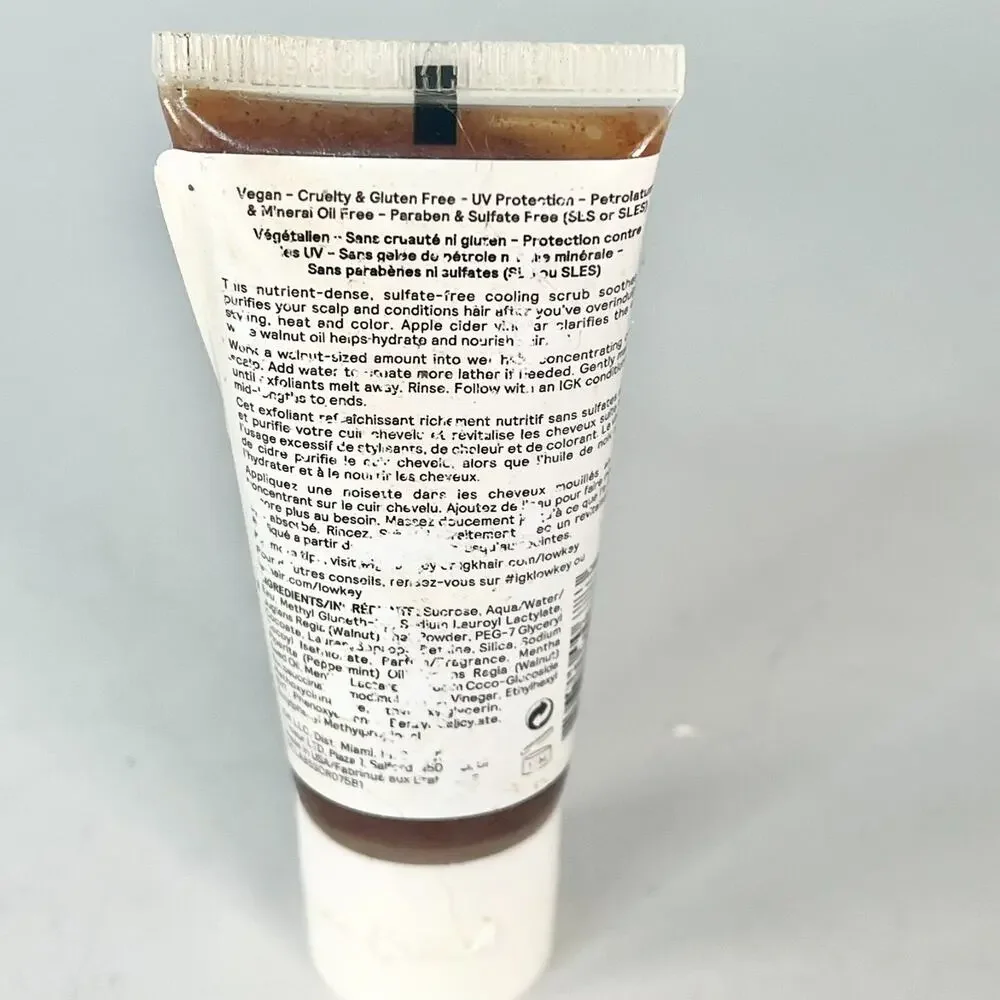 IGK Low Key Cleansing Walnut Scalp Scrub Detoxify Hair Travel .74 fl oz 22ml New